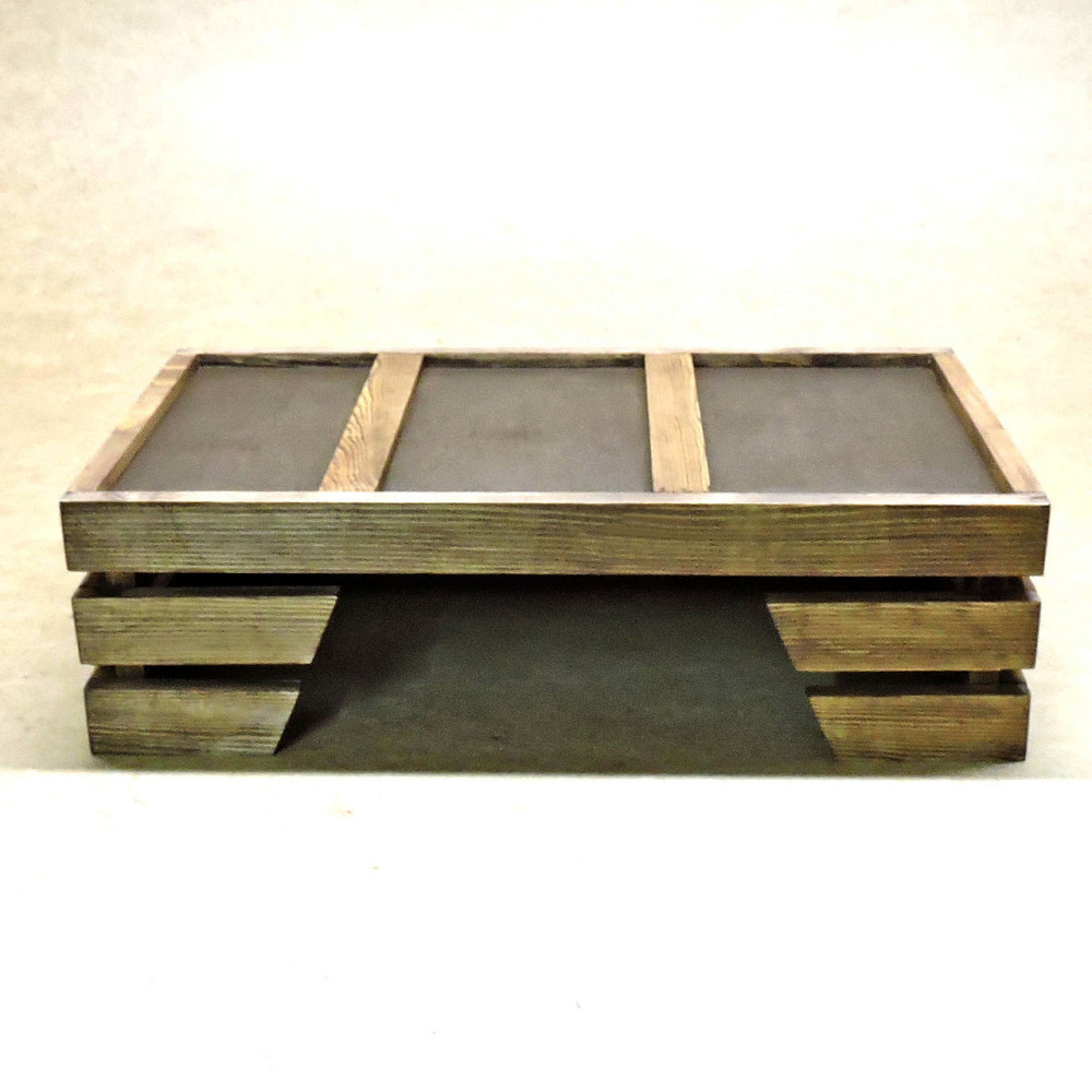 Лежак деревянный для собаки 