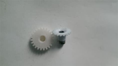 Шестерні маслонасоса електропила Міас пара Мукачево - фото 1