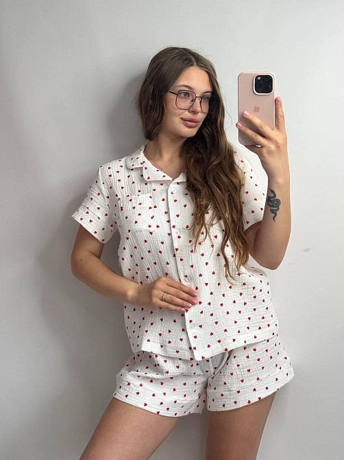 Пижама женская шорты и рубашка муслиновая Белый Сердечки S Харьков - изображение 1