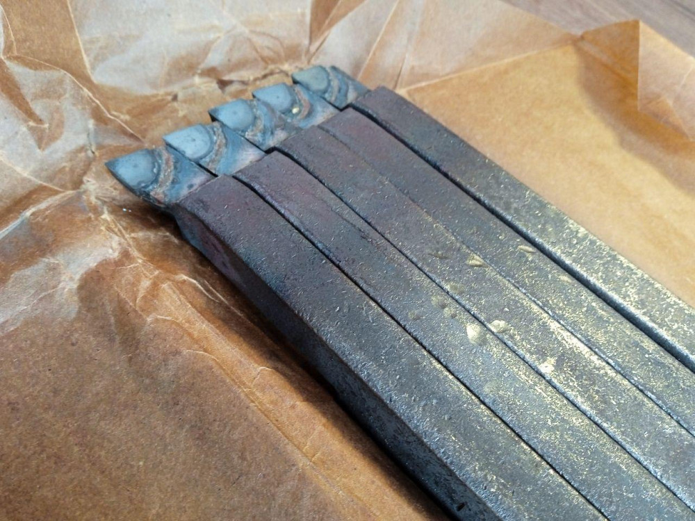 Резец расточной для глухих отверстий 20*20*200 Т15К6 Харьков - изображение 2