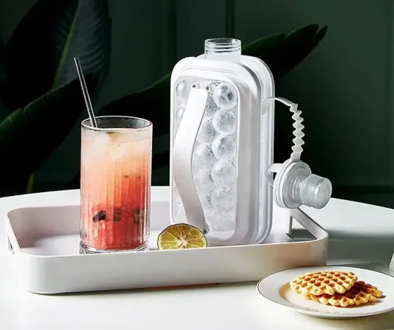 Портативная силиконовая форма для льда бутылка 2 в 1 ICE CUBE TRAY складная на 17 шариков Коломия