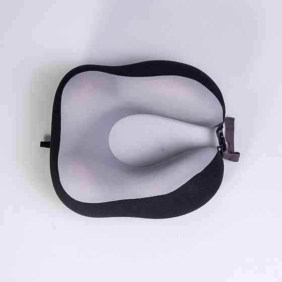 Yiwu Подушка для шиї Camelback U-подібна з охолоджуючим ефектом чорний HP-56-19B Коломия