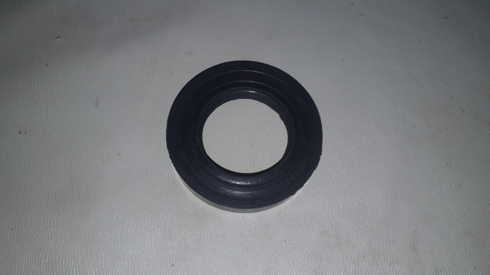 Сальник (манжета армированная) 2.2-38х52-1. Харьков - изображение 1