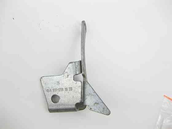 Mercedes-Benz  A6510981939 Кронштейн на колекторі наддуву повітря для двигуна OM651 R4 2.2 cdi C-Class W204 W205 E-Class W212 C207 Одесса