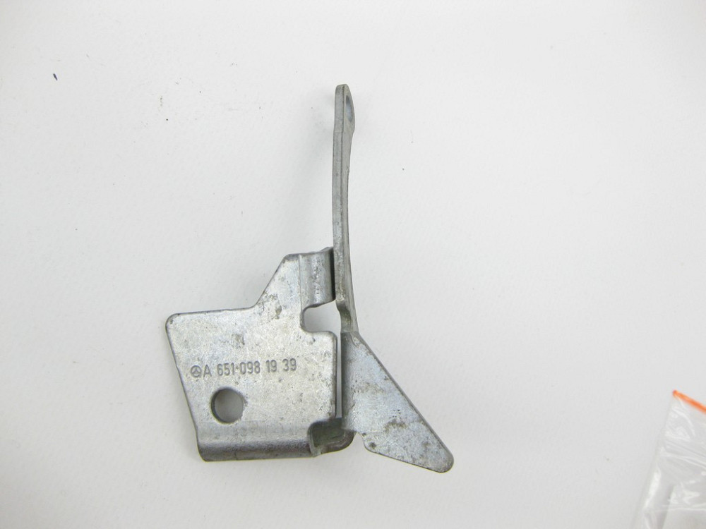 Mercedes-Benz  A6510981939 Кронштейн на колекторі наддуву повітря для двигуна OM651 R4 2.2 cdi C-Class W204 W205 E-Class W212 C207 Одеса - фото 5