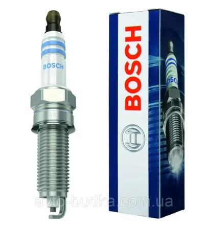 Свічка запалювання на Renault Logan I двигун 1.4; 1.6; Bosch 0242235666 Новий Розділ