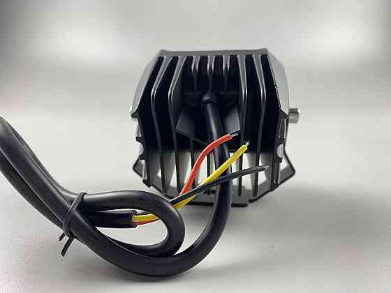 Фара-LED Квадрат 20W світлодіодна додаткова додаткова протитуманна led chip CREE 2525 із захисним кожухом Мукачево