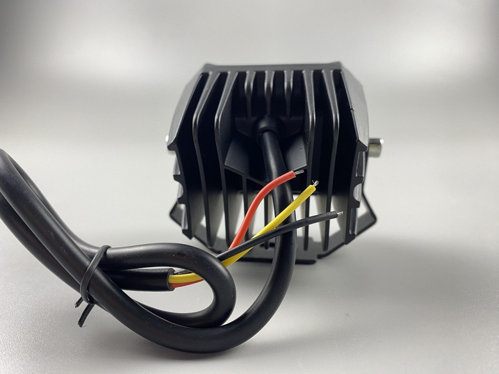 Фара-LED Квадрат 20W светодиодная дополнительная противотуманная led chip CREE 2525 с защитным кожухом Мукачево - изображение 6