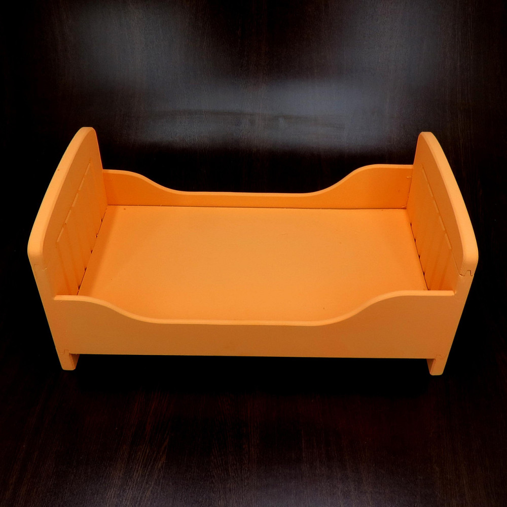 Кровать для кукол 