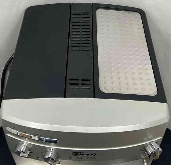 Кавомашина Delonghi Magnifica. Київ