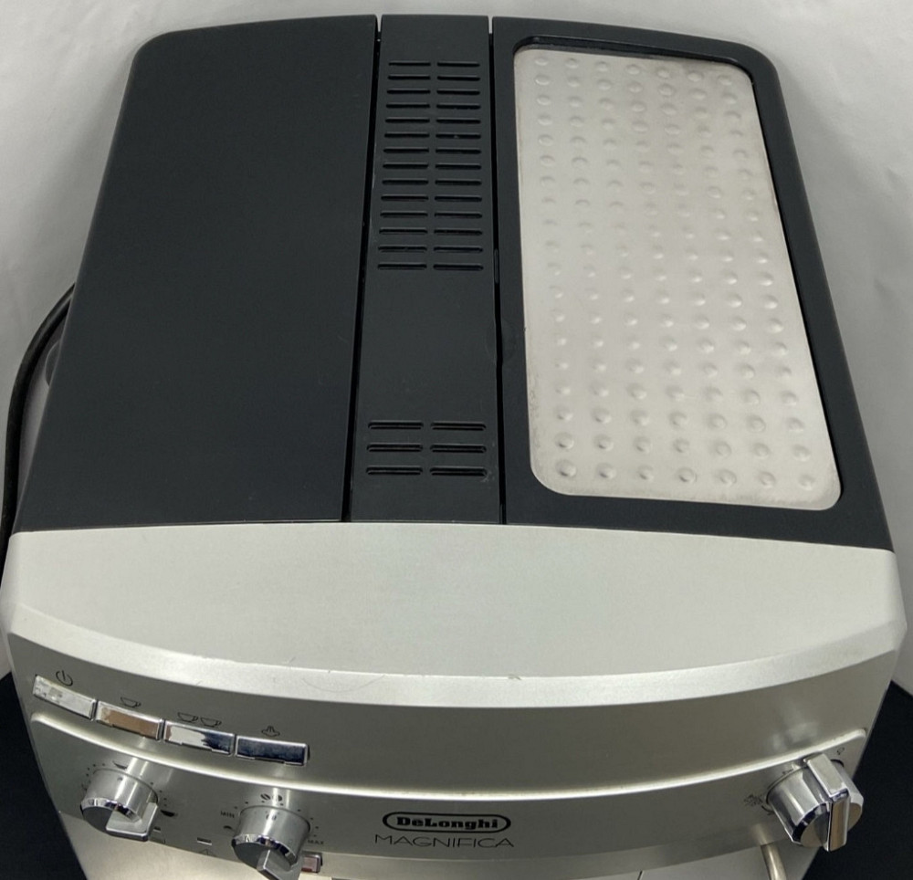 Кавомашина Delonghi Magnifica. Київ - фото 4