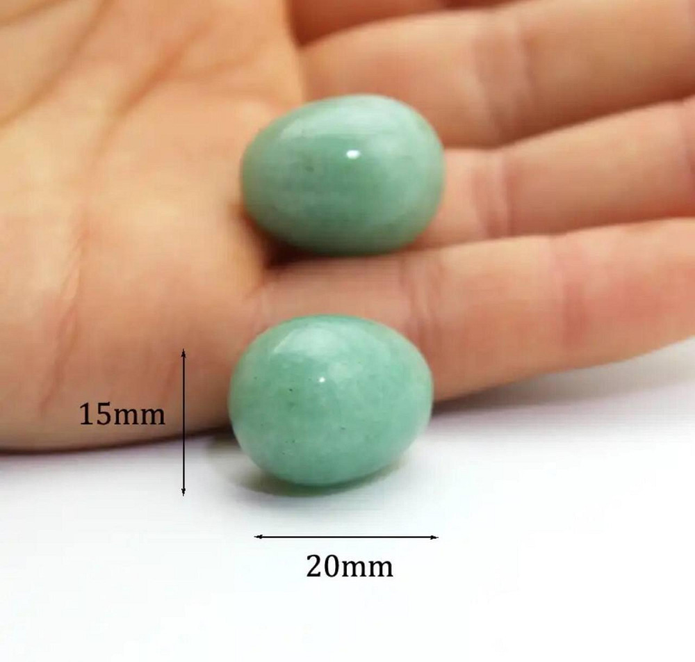 Сувенирное яйцо из натурального камня зеленого авантюрина размером 15*20 мм. Киев - изображение 1