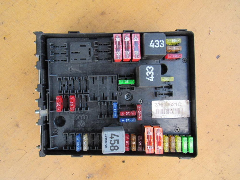 Блок запобіжників VW Golf 5 2003-2009 (1K0937124K) Ковель - фото 3