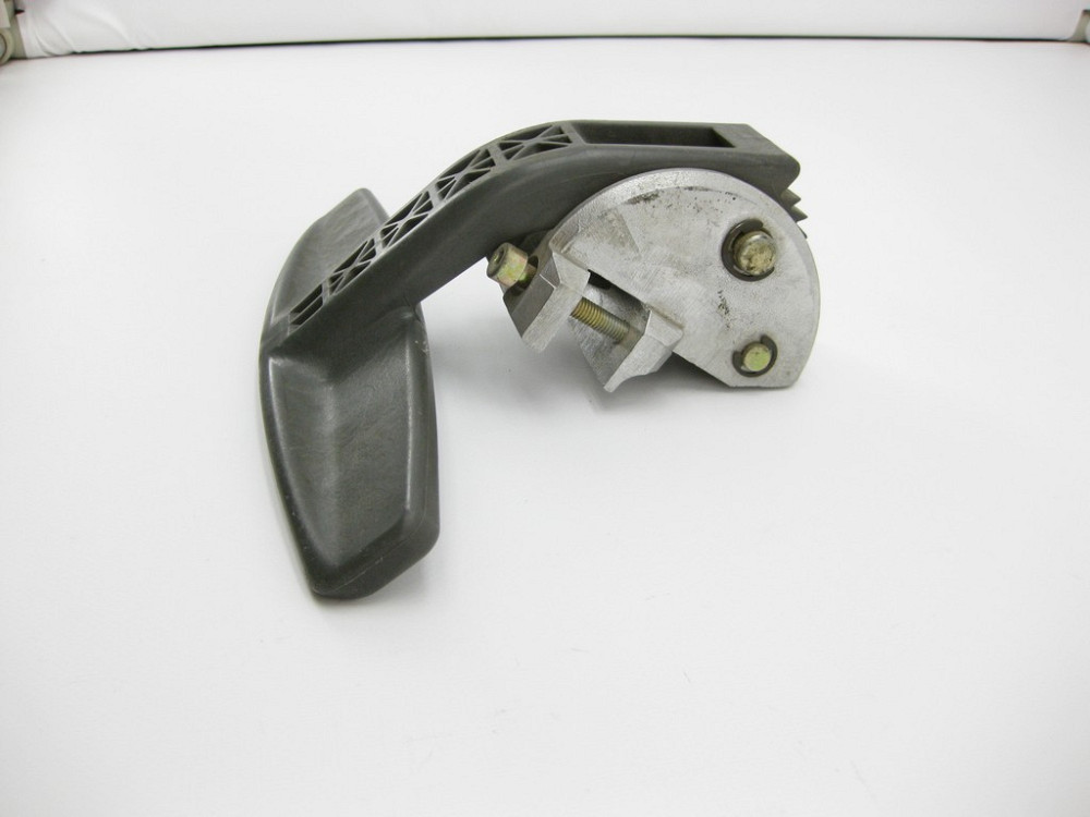 Ref  2-144/3321 Розкладна підніжка пасажира автобусного сидіння Одесса - изображение 4