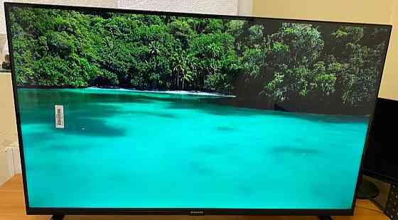 Распродажа! Телевизор Samsung 4K , Smart TV 45