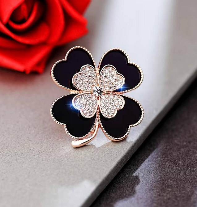 Брошь четырехлистник клевер со стразами декоративное украшение для одежды Киев - изображение 1