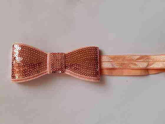 Пов'язка дитяча персикова з паєтками - бант близько 10см, окружність 36-48см Київ