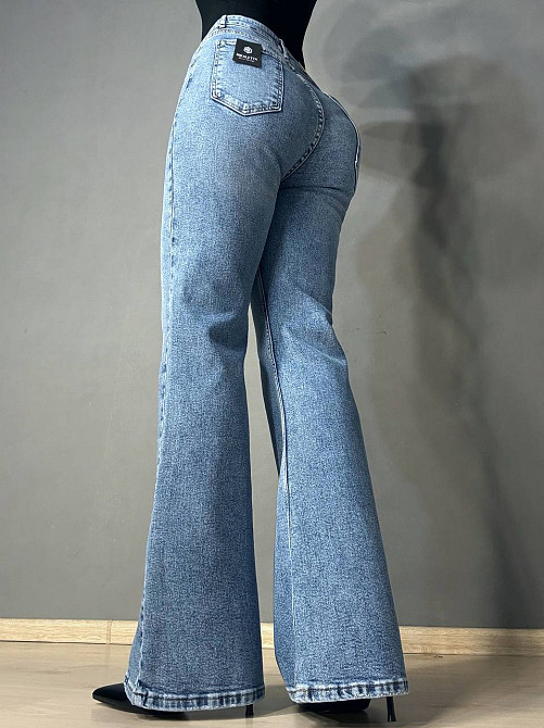 Джинсы женские Mikaletta 13352 Flare клеш от колена стрейчевые голубые, голубой, З4, 34, 97 см, 120 см Киев - изображение 3