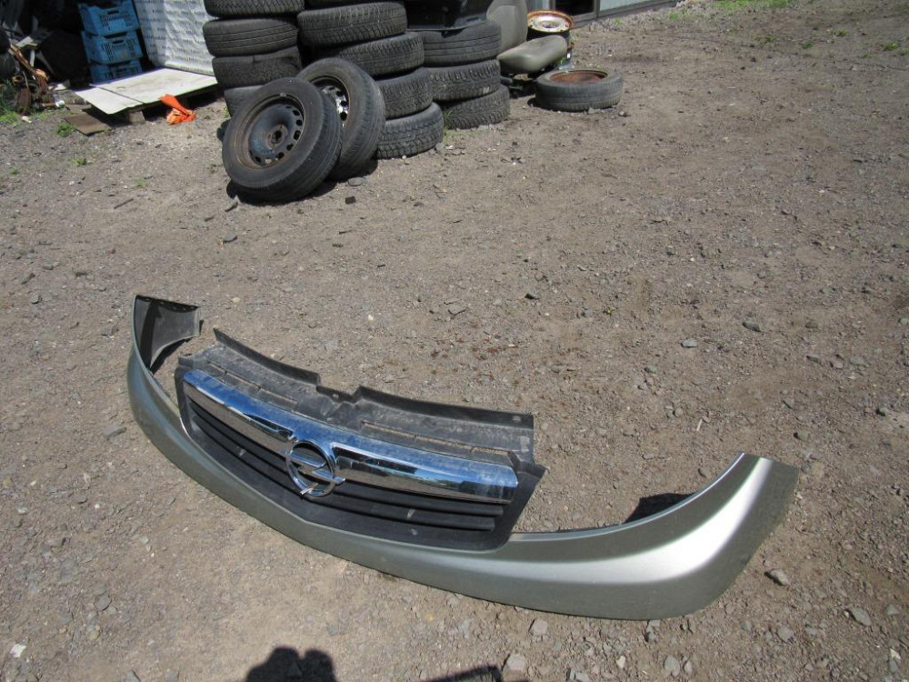 Решітка бампера Opel Vivaro 2007-2013 Ковель - изображение 7