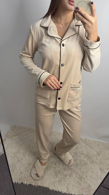 Костюм із плюшевого велюру на ґудзиках із двома кишенями Кремовий XL Харків - фото 9