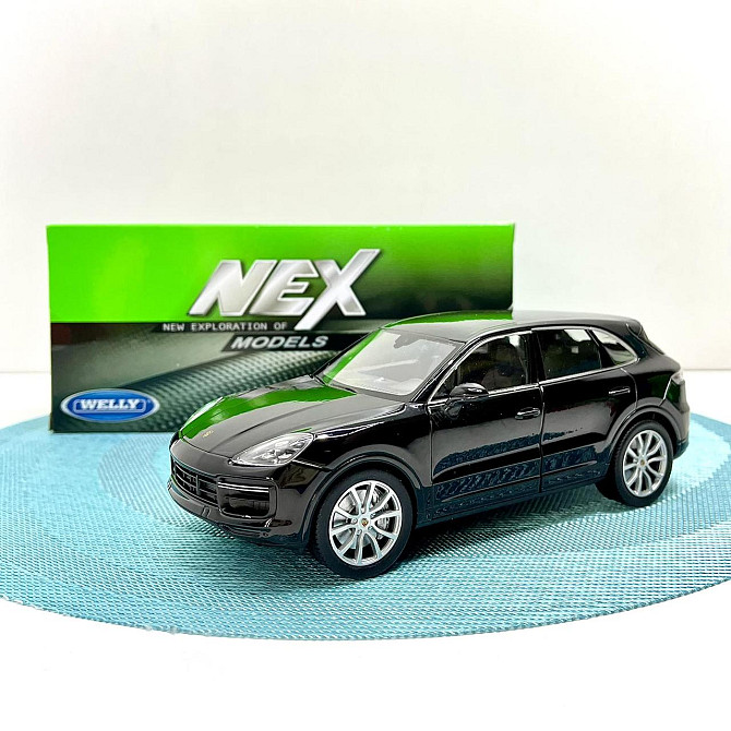 Машина Welly Nex Porsche Cayenne 1:24 інерційна відкриваються двері Вид 2 Чорна (24092W) Чернігів - фото 7