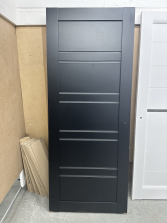 Двері екокошпон, Полотно, серія TETRA, Модель Т-01 (сатин) Колір: Чорний матовий  (НОВИНКА) Київ