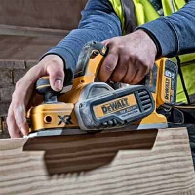 Электрорубанок DeWALT 18 В XR Li-lon, ширина 82 мм, 2*5Ah, кейс (DCP580P2) Винница - изображение 8