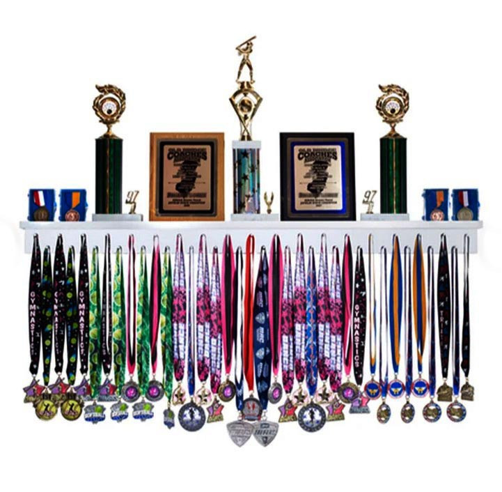 Полка для медалей 