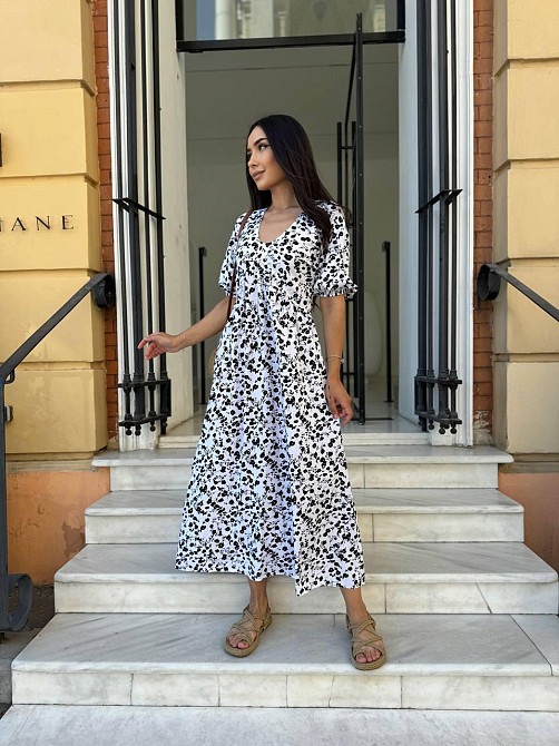 Женское лёгкое летнее  платье миди свободного кроя. Натуральный батист.  42-56р Киев - изображение 1