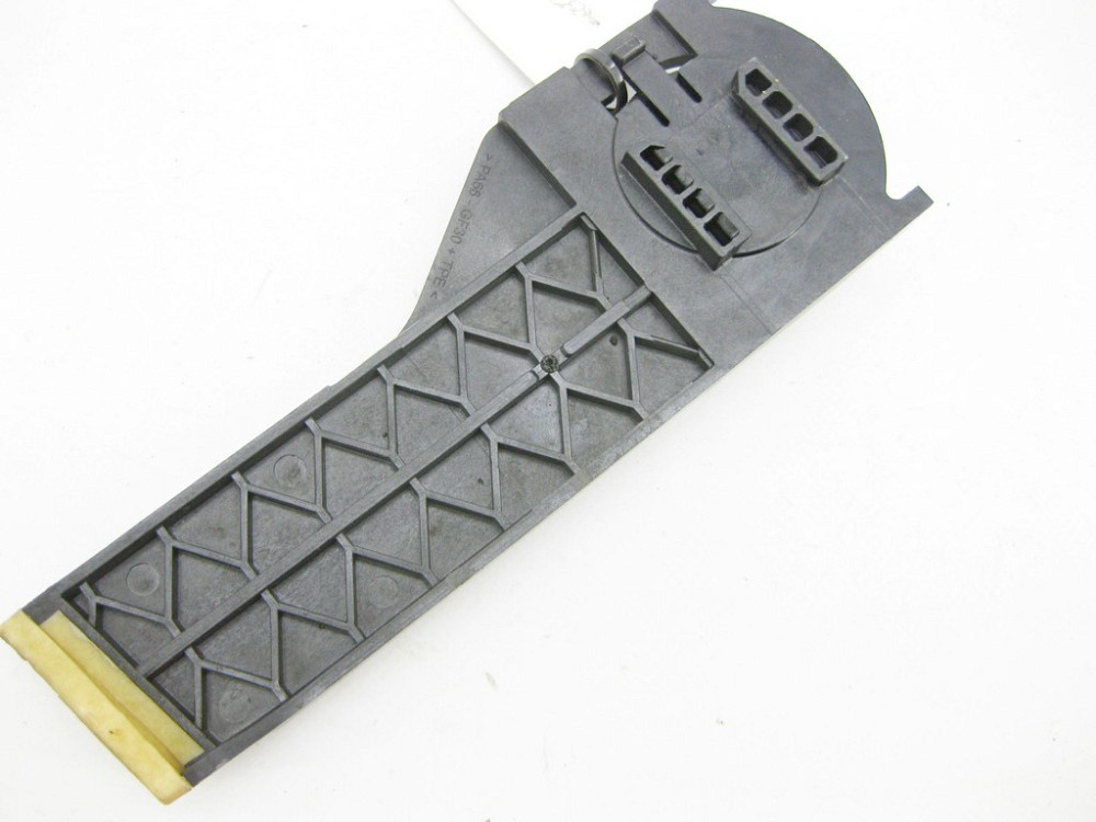 Mercedes-Benz  A2465040540 Утримувач радіатора лівий нижній CLA Shooting Brake X117 CLA C117 GLA X156 A-class W176 B-class W242 B-class W246 Одесса - изображение 5