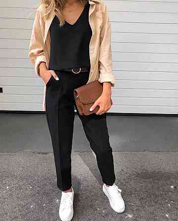 Жіночі базові штани завужені донизу костюмний тіар Чорний, 50/52 Одеса