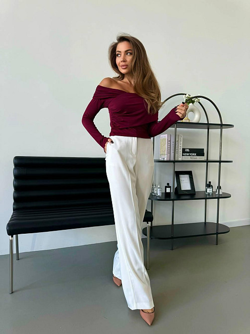 Жіночий романтичний лонгслів зі спущеними плечима трикотаж масло Марсала Одеса - фото 9