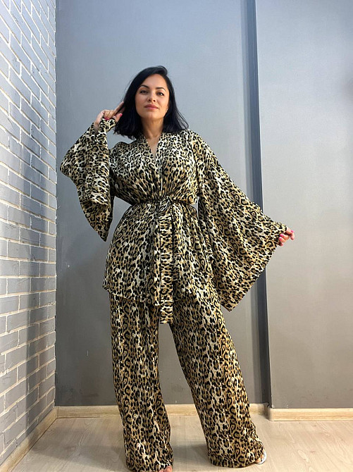 Костюм жіночий My fashion 1675 кімоно з поясом широкі брюки на резинці леопардовий принт one size коричневий, коричневий, one size Київ - фото 7
