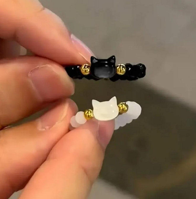 Парные кольца с котиками Комплект из 2 колец для подруг | Регулируемые кольца из бусин, черное и бел Киев - изображение 2