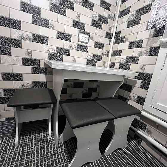 Стол на кухню и 4 мягких табурета (комплект) - Белый Львов