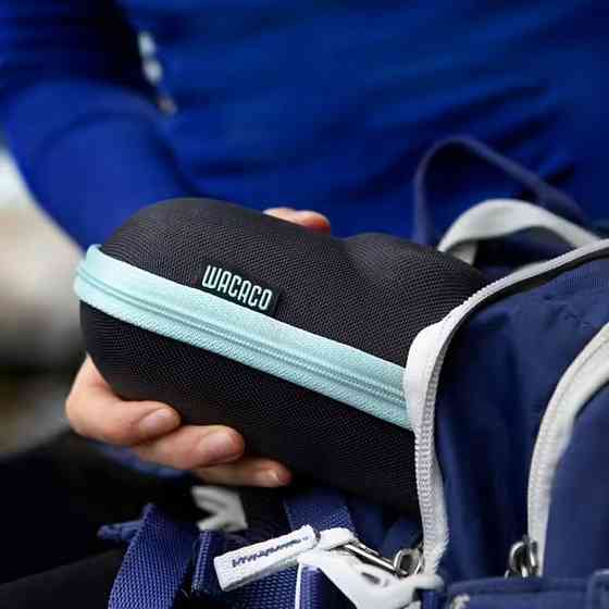 Портативна еспресо-кавоварка Wacaco Nanopresso блакитна з чохлом Ровно