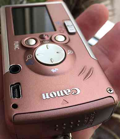 Фотоапарат Цифровий Canon Digital IXUSi PC1060 Київ