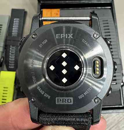 Смарт -Часы Garmin Epix Pro 51 Sapphire Titanium with leather band Киев