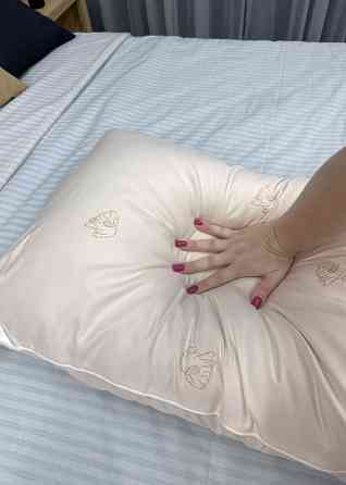 Подушка для сну гіпоалергенна Decorator Wool 50x70х20 см, колір бежевий (84-175) Київ