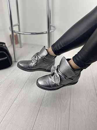 Жіночі снікерси 2415 срібні натуральна шкіра демісезонні підошва 2/7 см розмір 38 (3233) Коломия