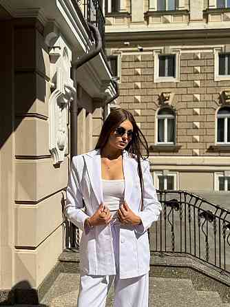 Женский деловой брючный костюм двойка: пиджак и штаны костюмка Белый, 46/48 Одесса