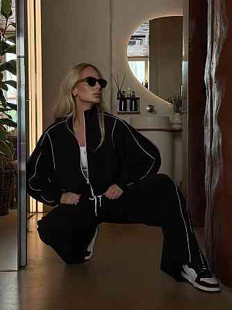 Женский стильный костюм двойка: кофта и штаны в спортивном стиле купра с бархатным напылением Черный, 44/46 Одесса