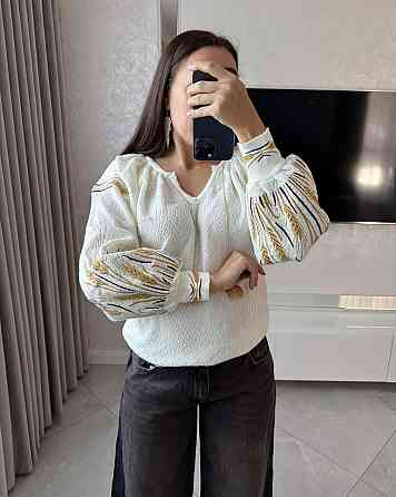 Жіноча тепла вишиванка - світшот з ніжною вишивкою колосками Одеса