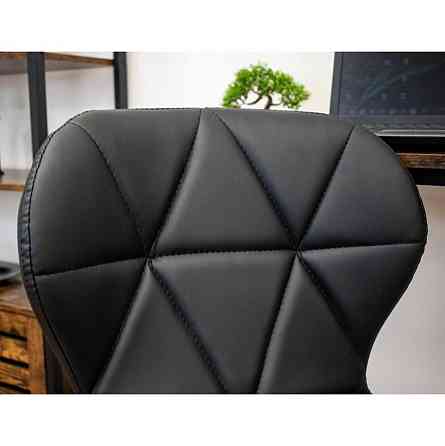 Кресло офисное компьютерное B-531 (черная основа) на колесиках рабочее для компьютера офиса дома Киев