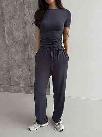 Женский базовый прогулочный костюм двойка: футболка и штаны натуральная вискоза Одесса