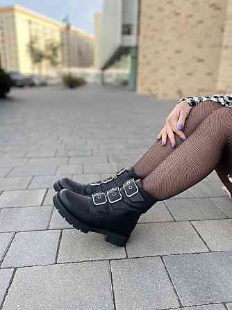 Liya Черевики жіночі LIYA чорні натуральна шкіра зима висота 13 см розмір 38 (2836) Коломыя