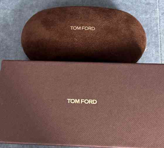 Сонцезахисні окуляри Tom Ford Київ
