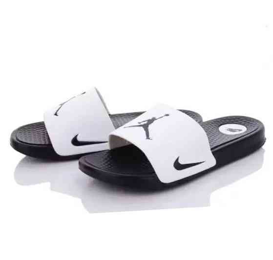 Шлёпанцы Nike Jordan Чёрные Сланцы Тапочки Белые Найк Женские (размеры: 36,37,38,39,40) Днепр