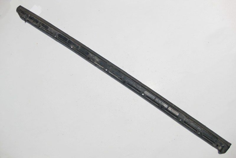 Mercedes-Benz  A2516903462 Ущільнювальна нижня гумка передніх правих дверей R-Class W251 Одеса - фото 2