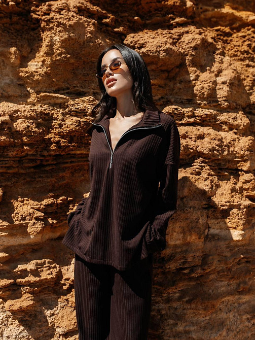 Женский повседневный оверсайз костюм двойка: кофта и штаны трикотаж пума рубчик Шоколад Одесса - изображение 8